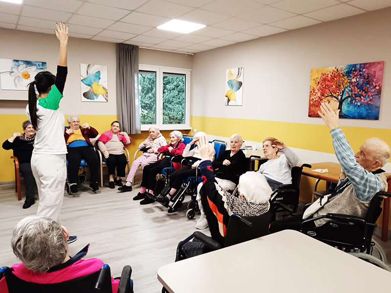 Ginnastica fisioterapia RSA Genova