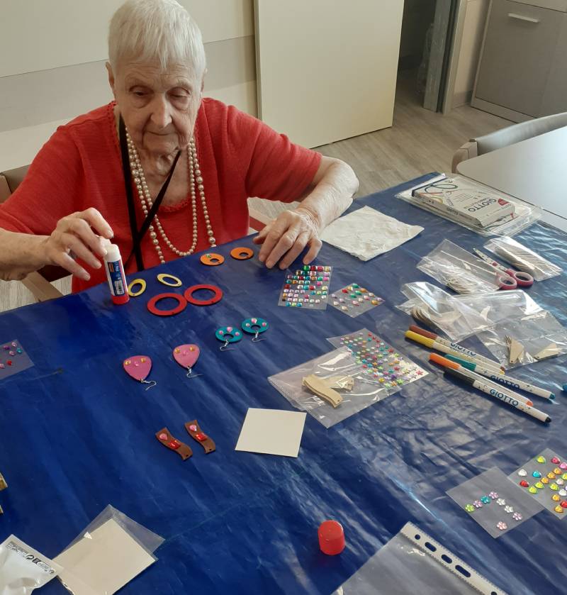 Villa Marta di Betania: Laboratorio artistico Orecchini e gioielli